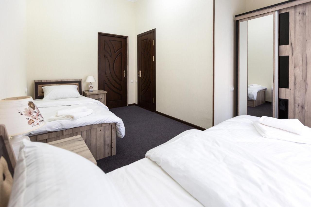 Light Hotel Ташкент Екстериор снимка