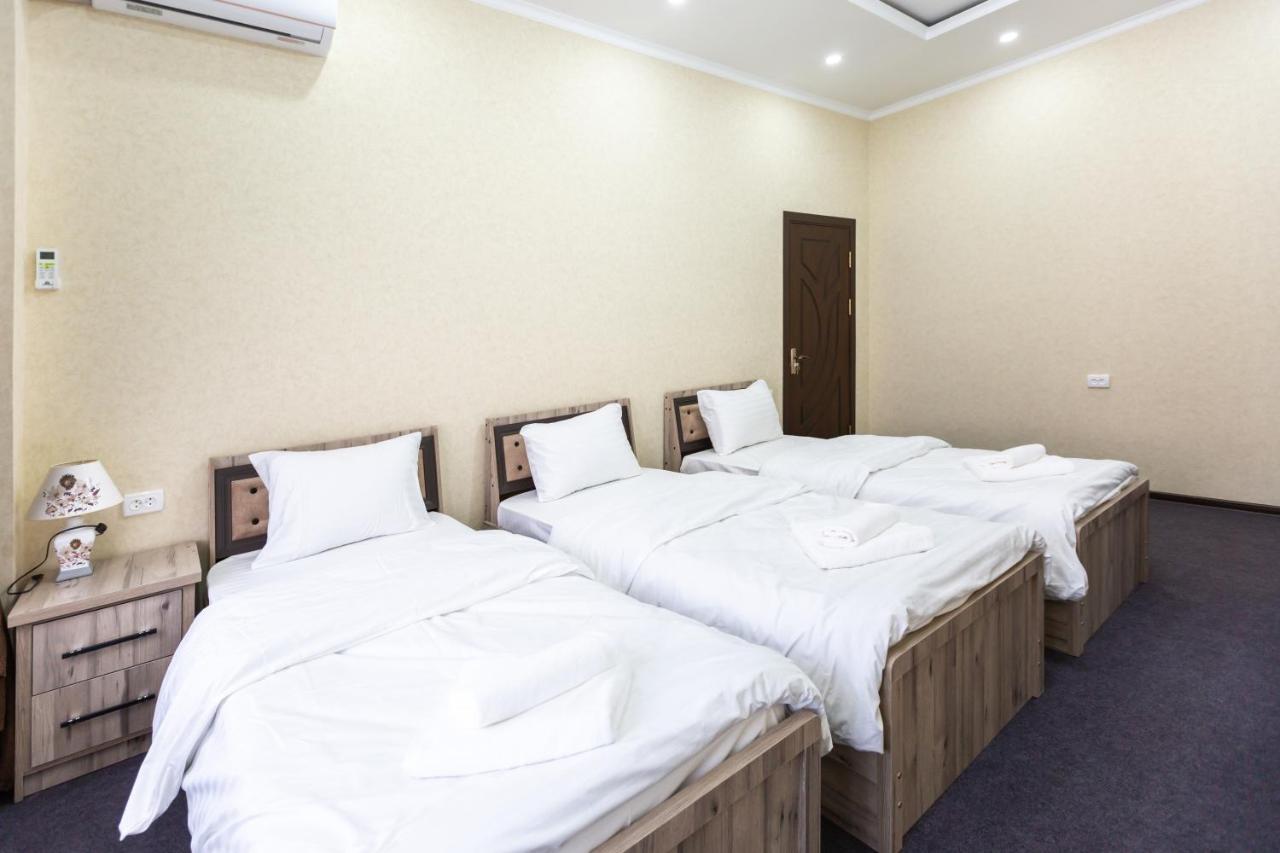 Light Hotel Ташкент Екстериор снимка