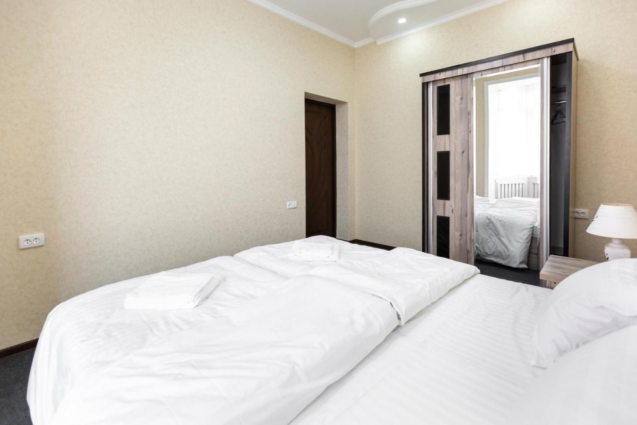 Light Hotel Ташкент Екстериор снимка