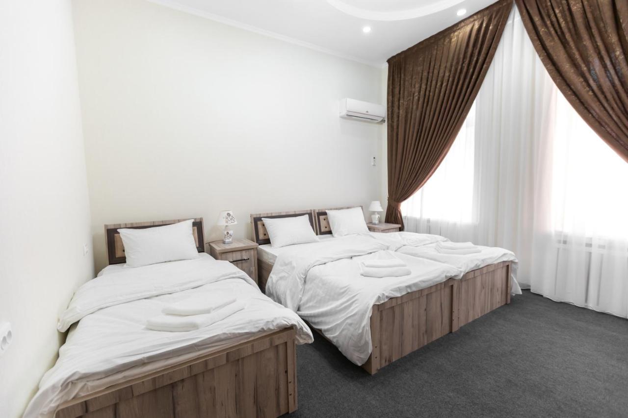 Light Hotel Ташкент Екстериор снимка